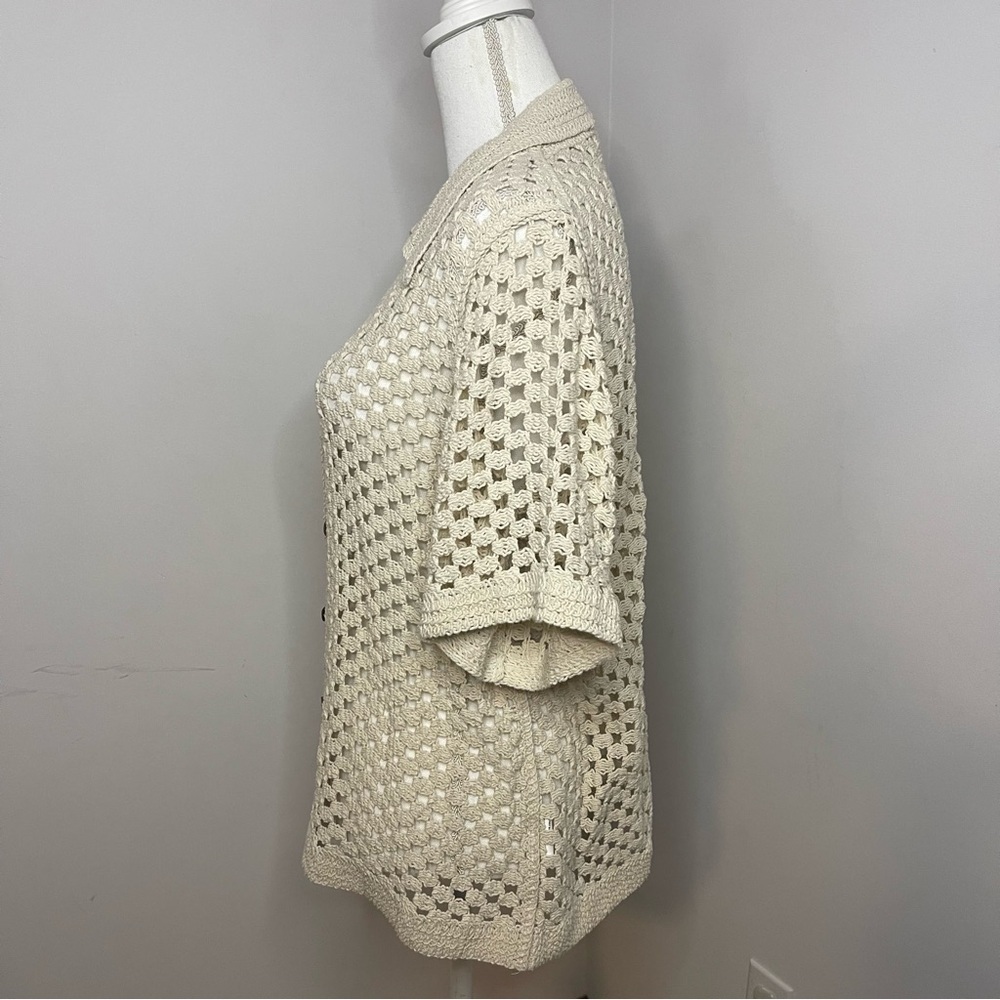 Solitaire Cream Crochet Collared Button-Up - Picture 4 of 7
